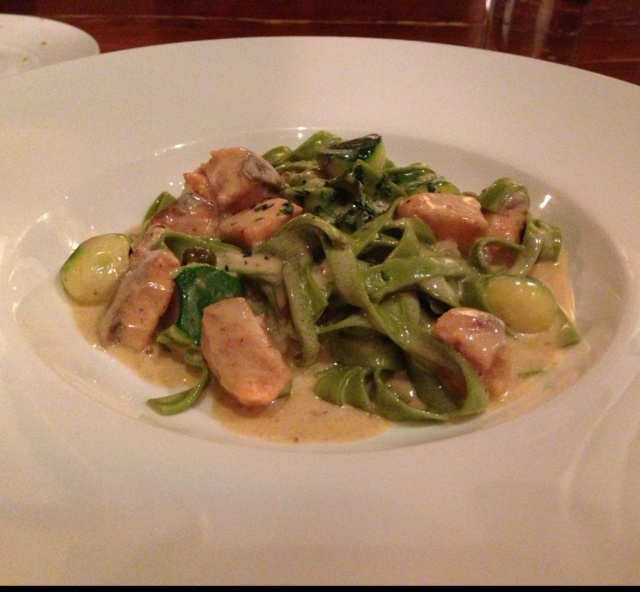 白酱煎三文鱼意面