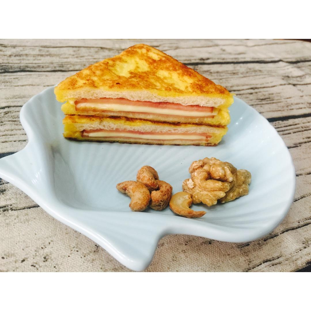 十分钟快手早餐【港式火腿西多士】