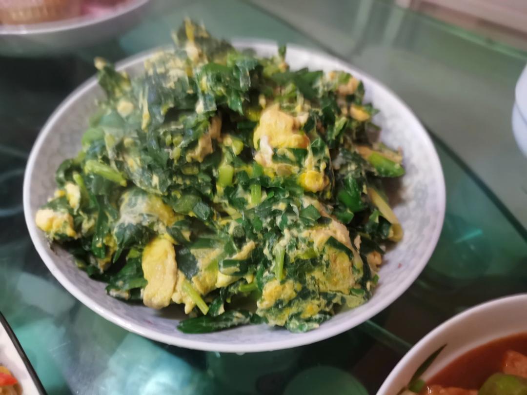 想念奶奶的韭菜炒蛋（又香又嫩有诀窍）