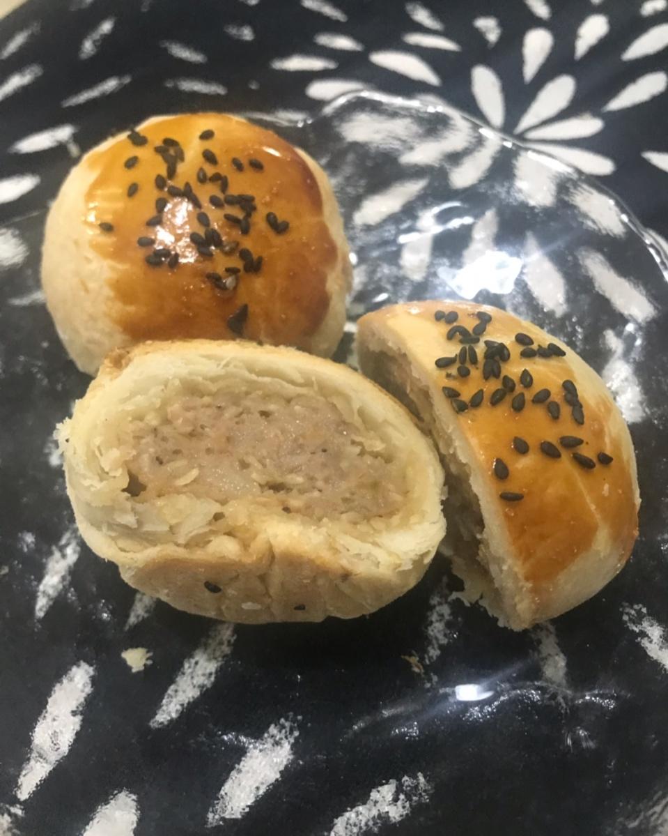 泳式鲜肉榨菜月饼