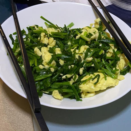 韭菜炒鸡蛋——三分钟快手下饭菜 掌握火候的秘诀