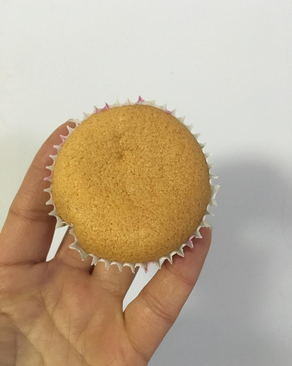 椰浆戚风小蛋糕