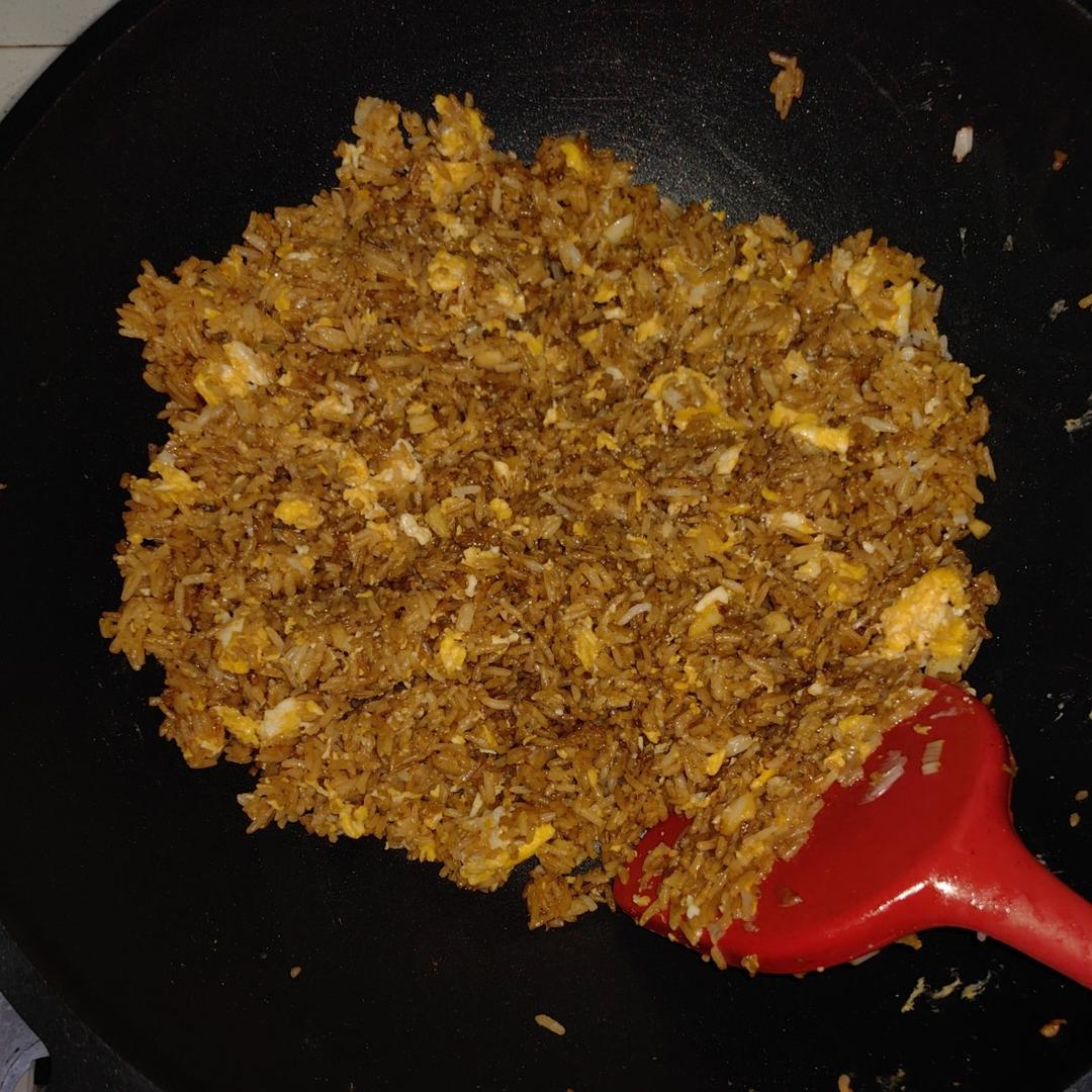 好吃到停不下来的酱油蛋炒饭
