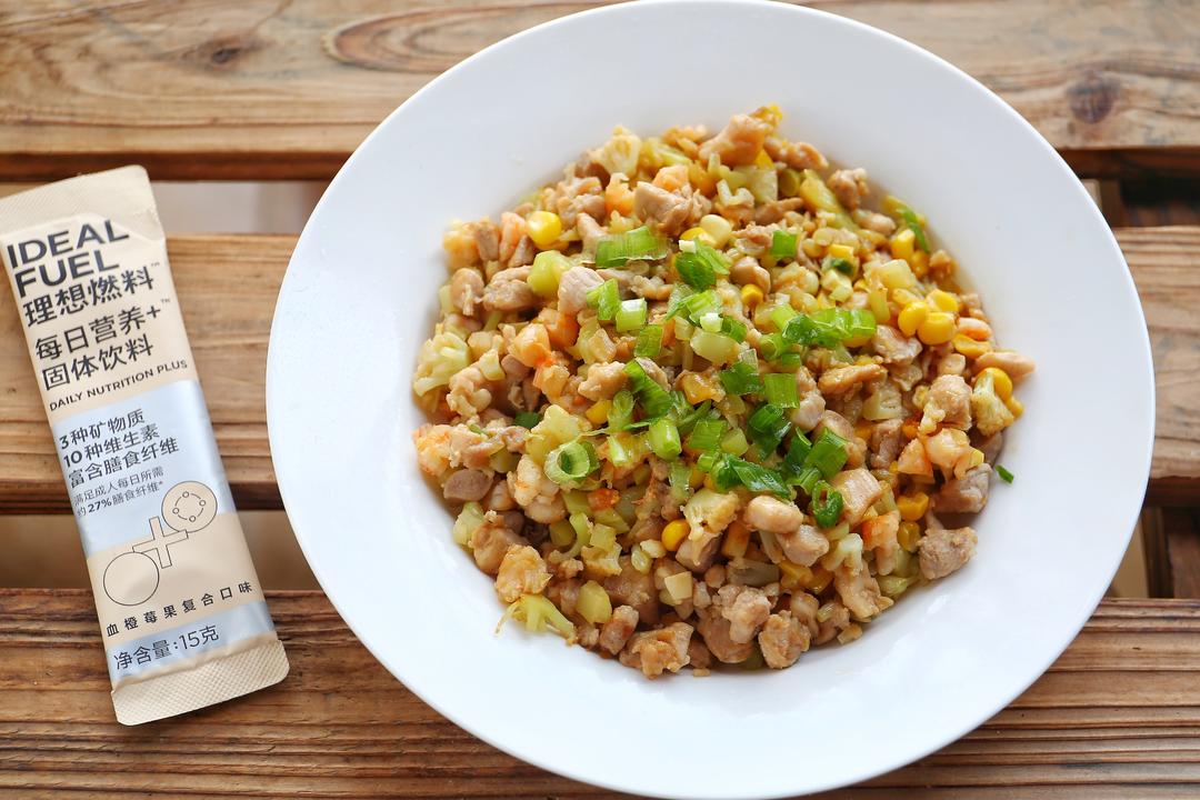 大口吃，也能瘦！鸡肉无米炒饭的做法