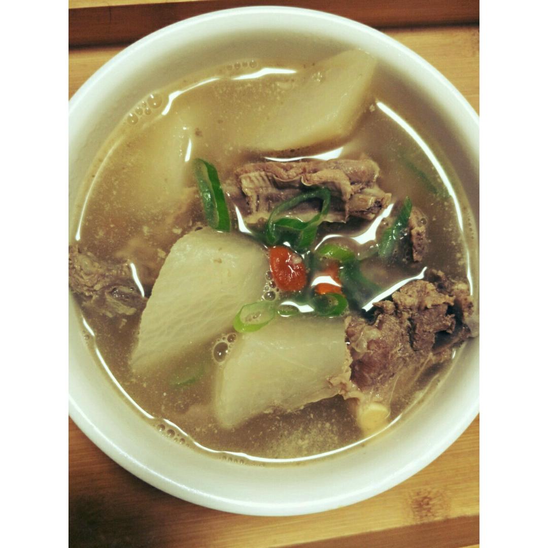 羊肉炖白萝卜