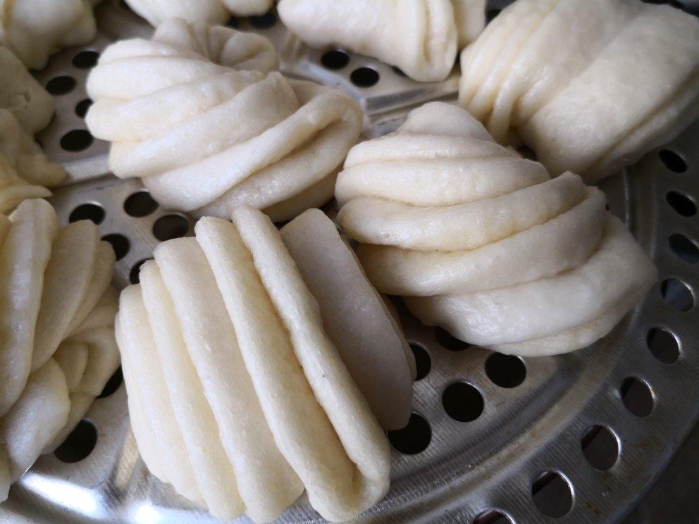 葱油花卷 Steamed Roll