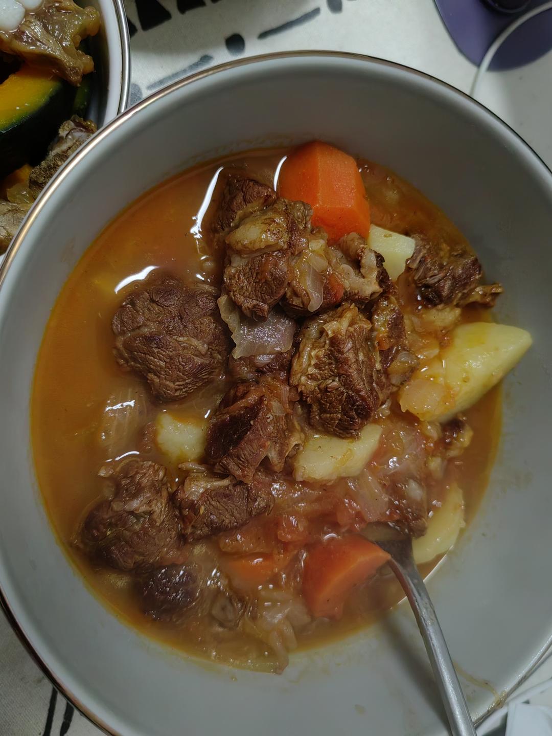 土豆炖牛肉