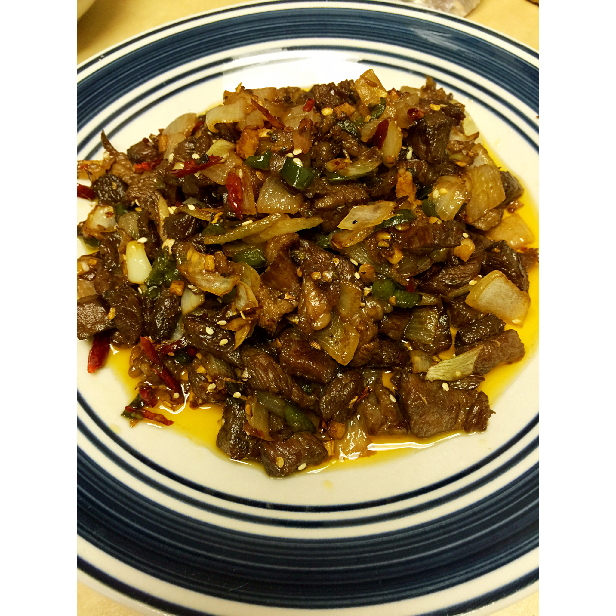 孜然洋葱炒牛肉粒