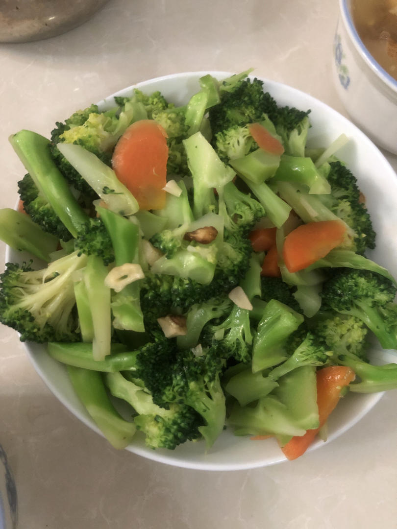 蚝油西兰花胡萝卜