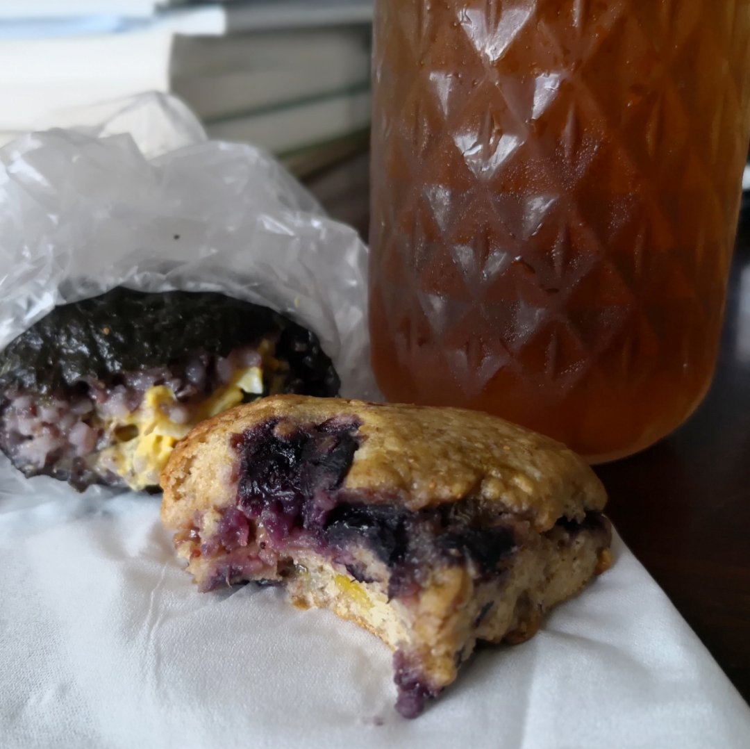 黑莓全麦早餐司康丨健康·烘焙<好好吃饭2>