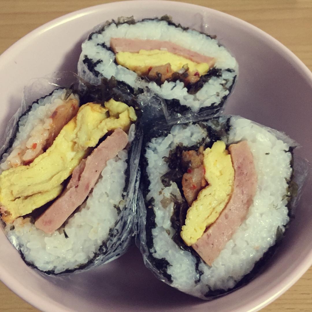 三明治饭团（不用捏的饭团）