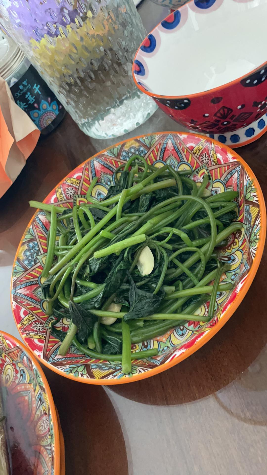 脆嫩好吃的清炒红薯叶，拿肉都不换！