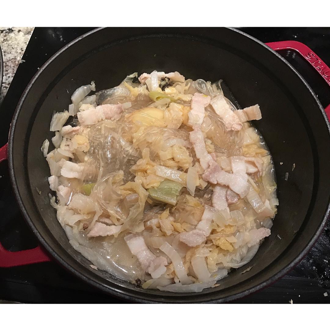 酸菜白肉炖粉条