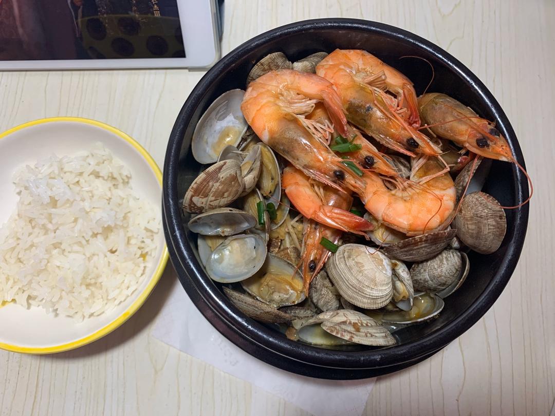 绝啦，秒杀路边摊💥巨好吃的秘汁花甲粉丝煲