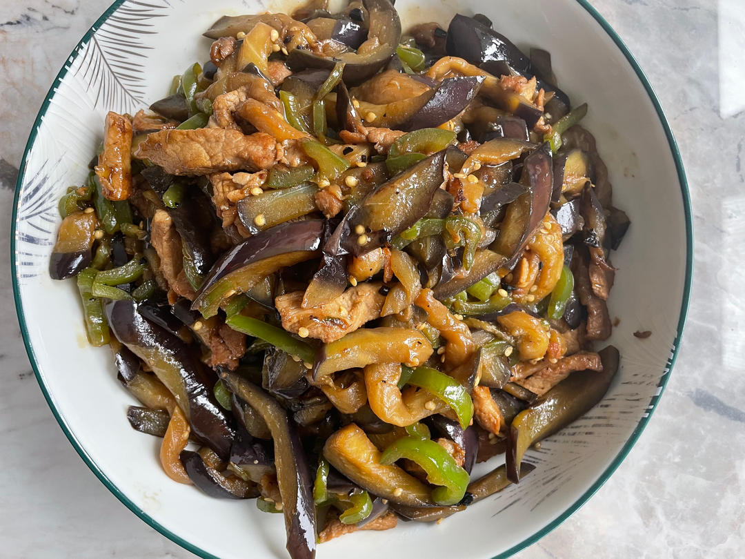 堂妈小厨——辣椒炒茄丝