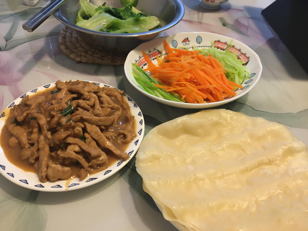 保姆级教程㊙️饺子皮京酱肉丝卷