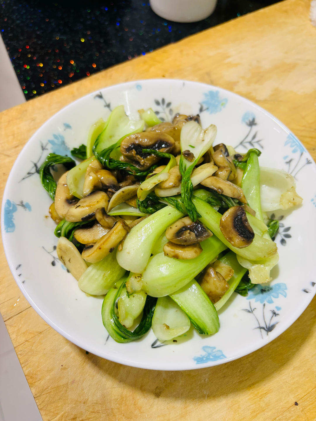 鲜得不了～口蘑炒油菜
