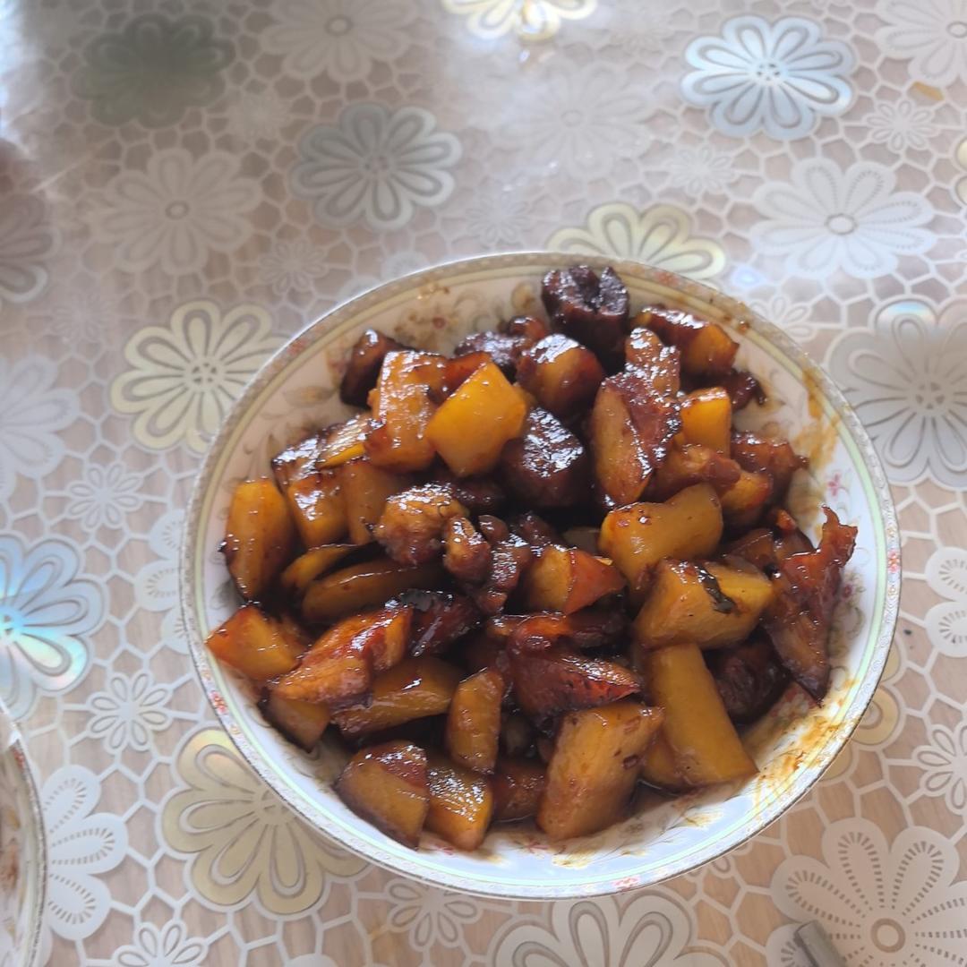 红烧肉炖土豆（丝毫不腻）