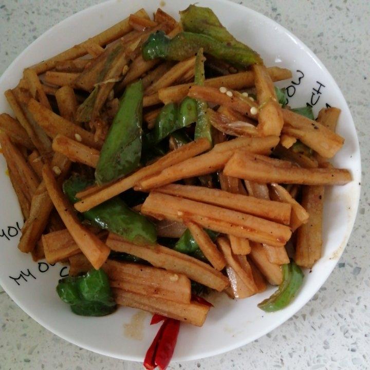 家常快手菜小炒藕丁真香