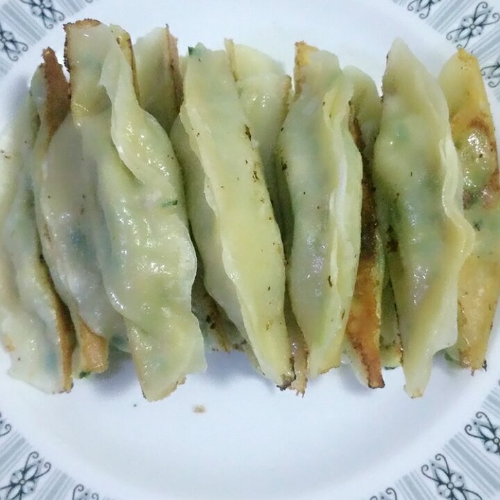 三鲜锅贴 Fried Dumplings