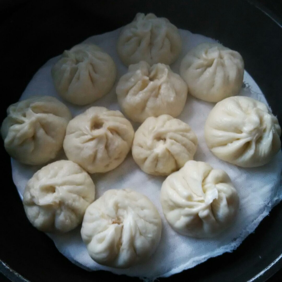 酱肉包
