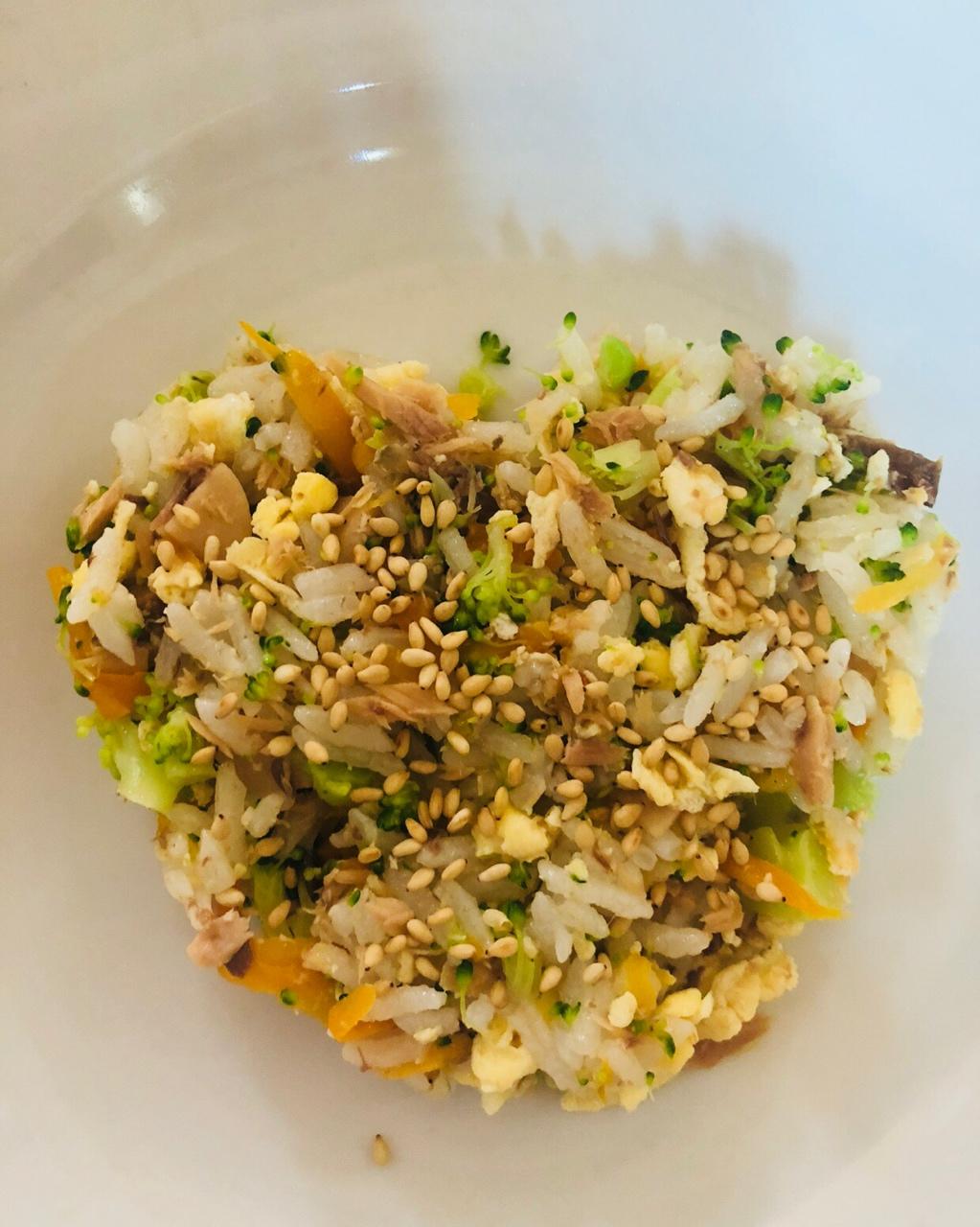 金枪鱼罐头饭团