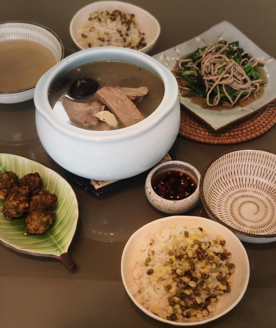 马来西亚肉骨茶（丰富配料版）