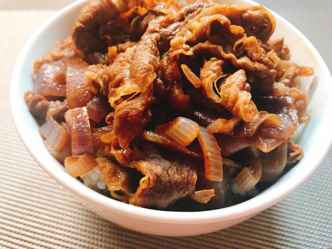 吉野家牛肉饭（牛丼）