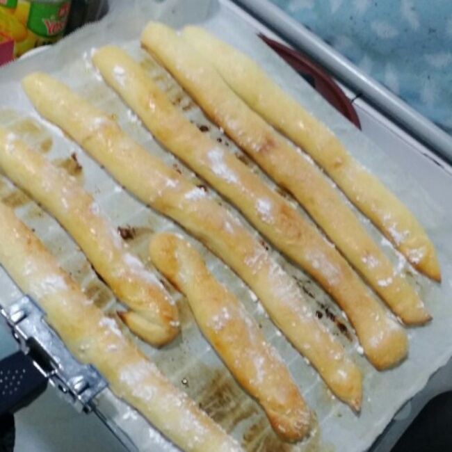 糖霜牛奶面包棒