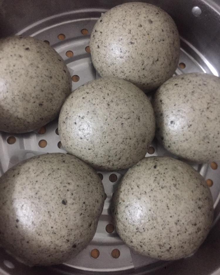 奶香黑芝麻馒头