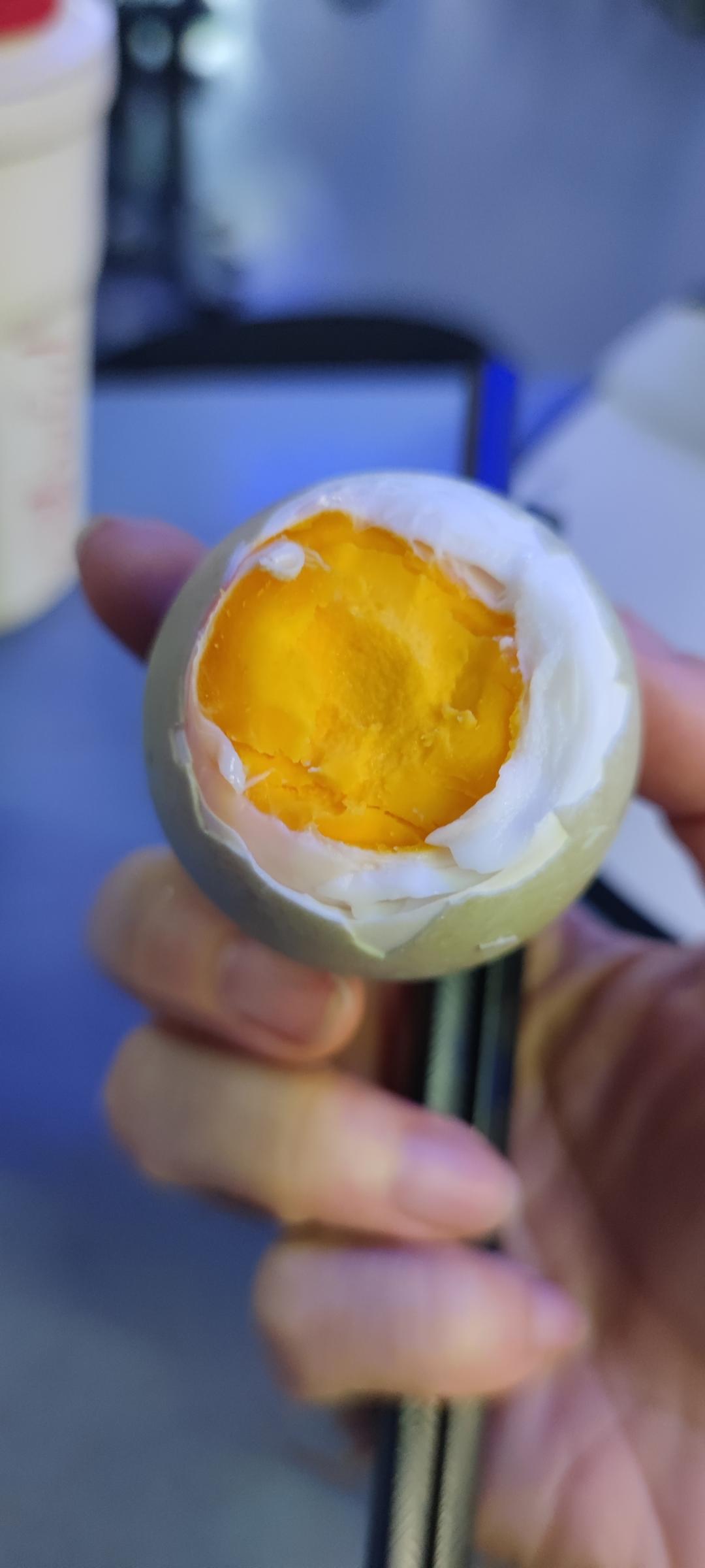 自制咸蛋： 100%出油起沙的咸蛋