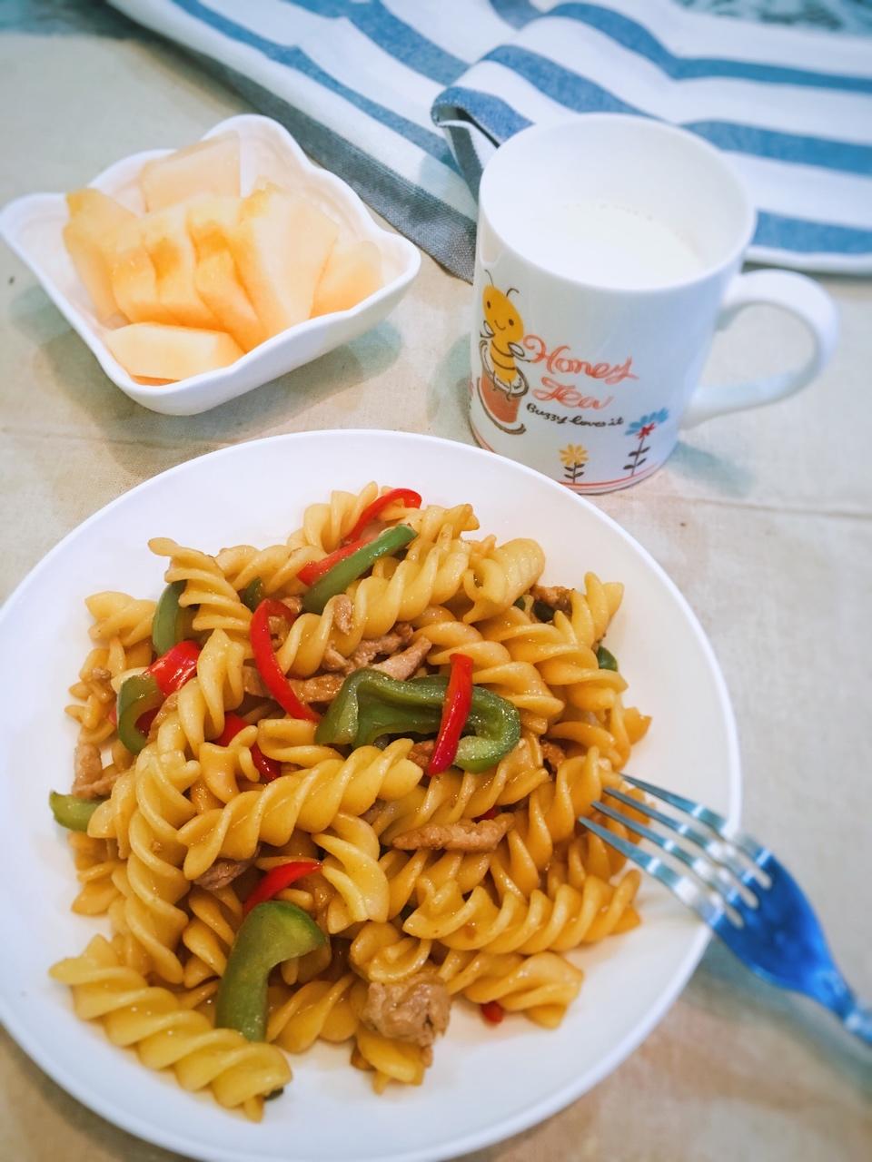 手机用户2855_k7e2做的黑胡椒通心粉