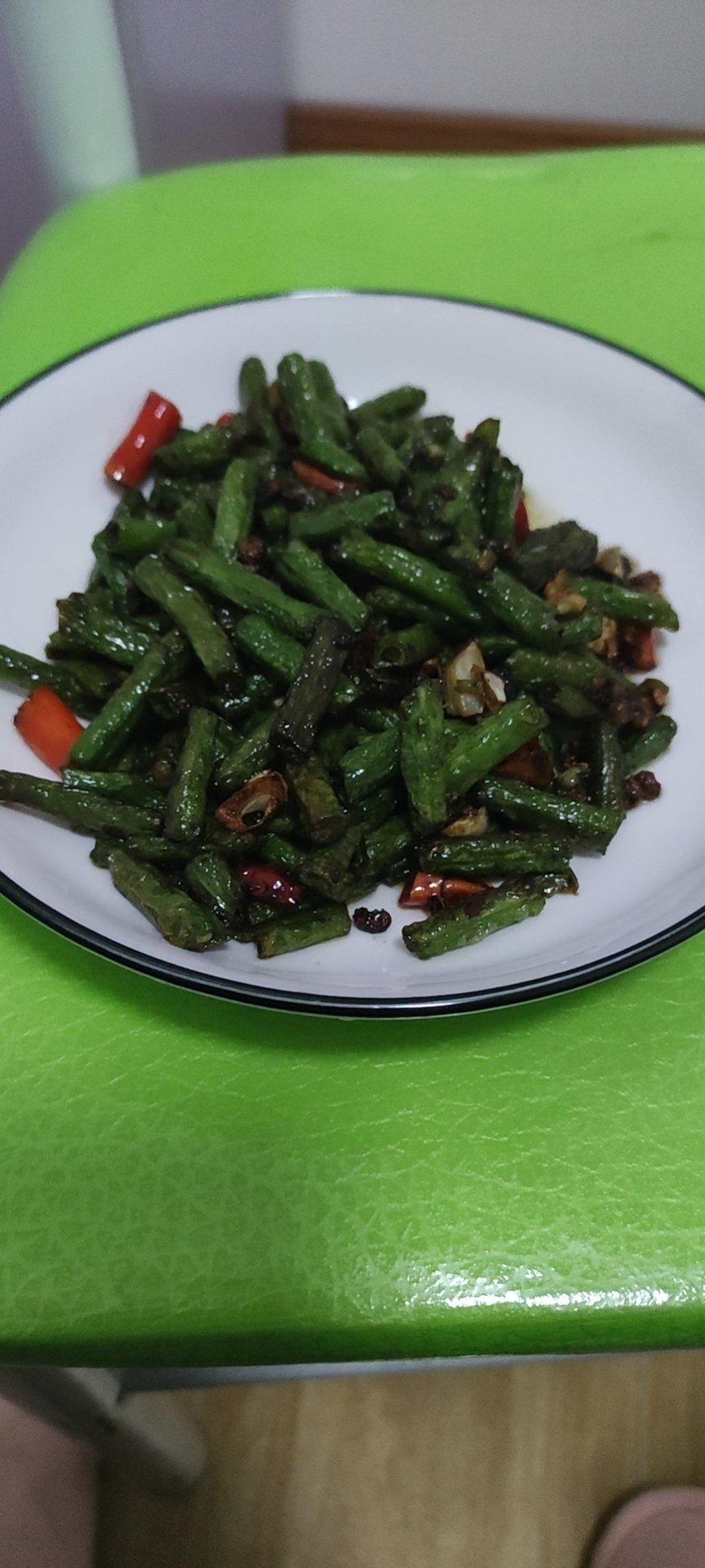 超级好吃的干煸豆角，麻辣鲜香，超下饭❗