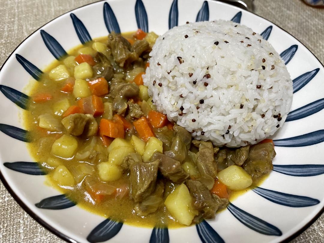 咖喱鸡肉饭