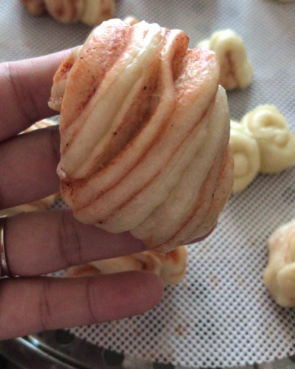 葱油花卷 Steamed Roll