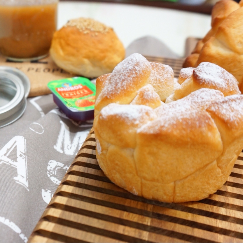 日式香浓炼乳面包