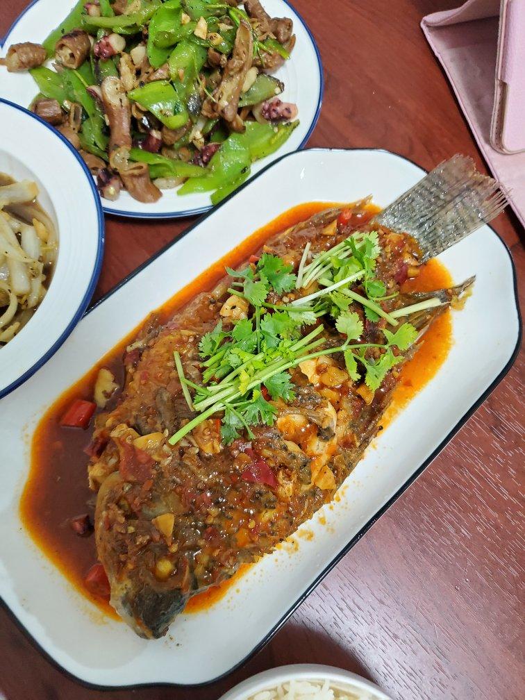 家常红烧鱼