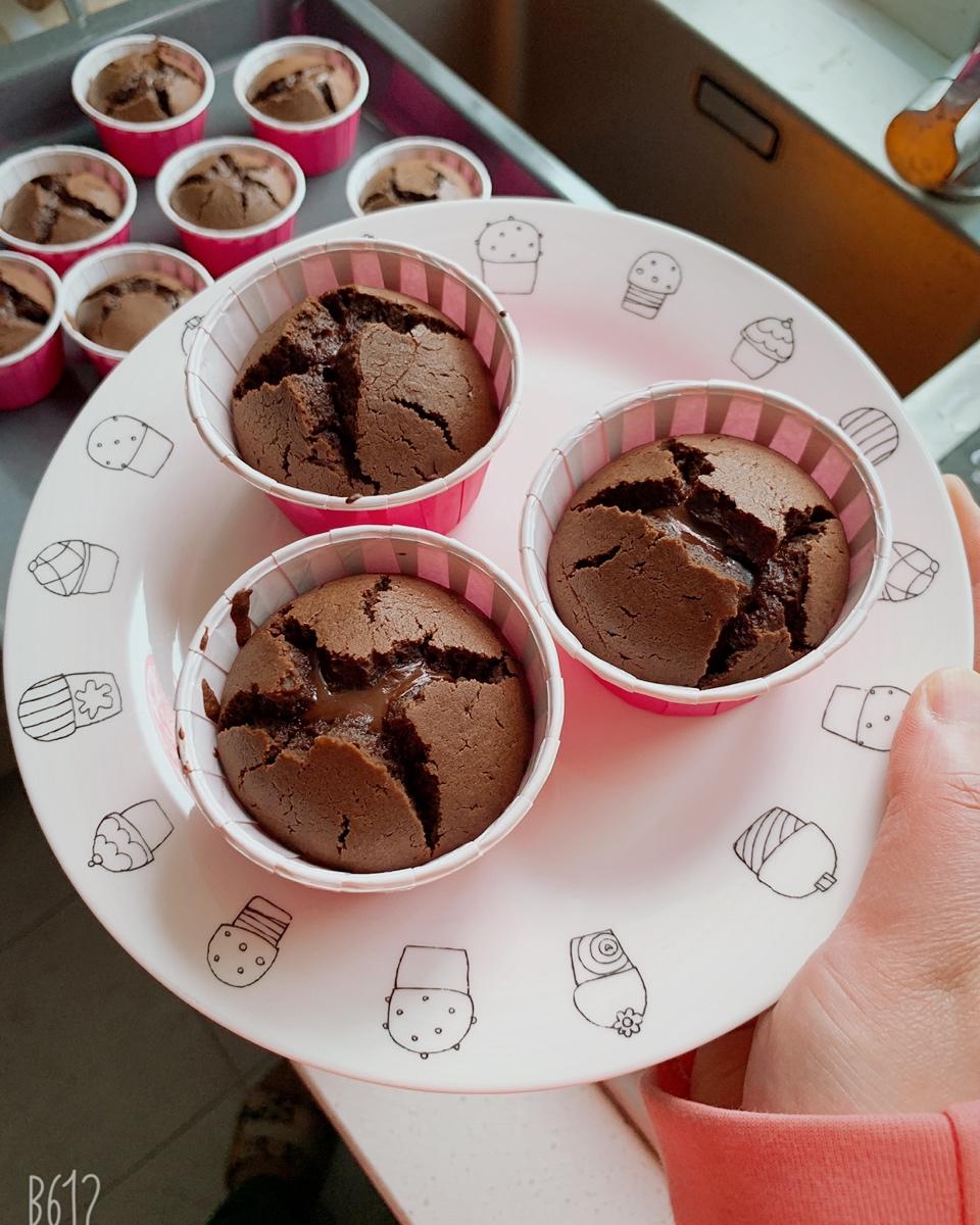 热吃会爆浆的巧克力蛋糕