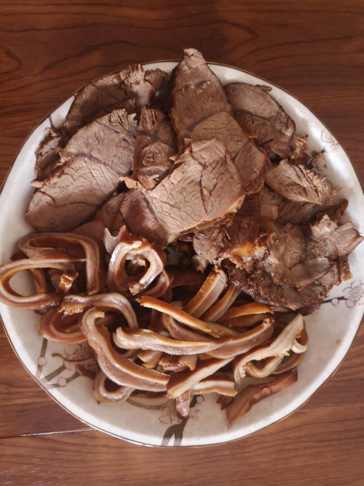 卤牛肉