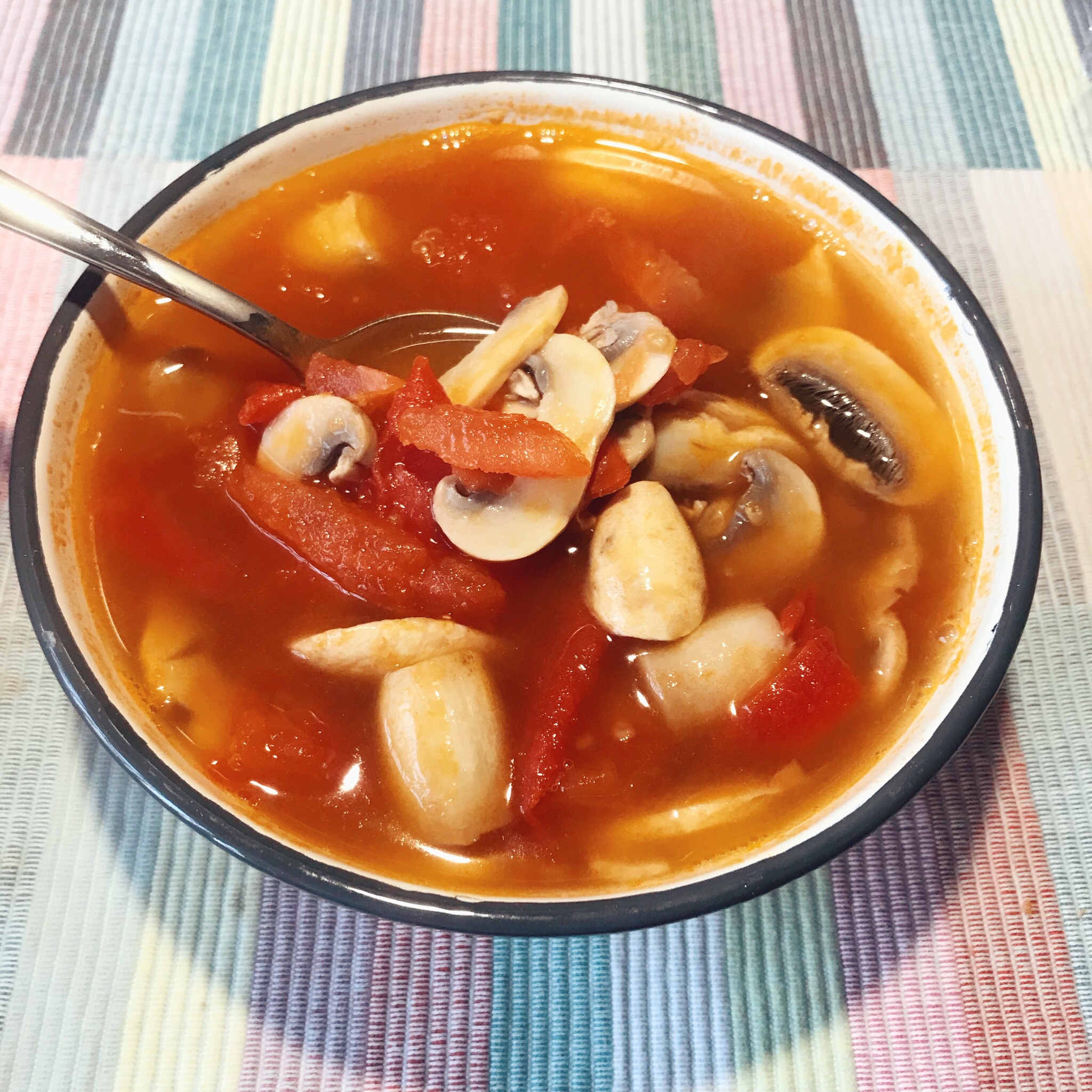 快手菜-番茄蘑菇汤的做法