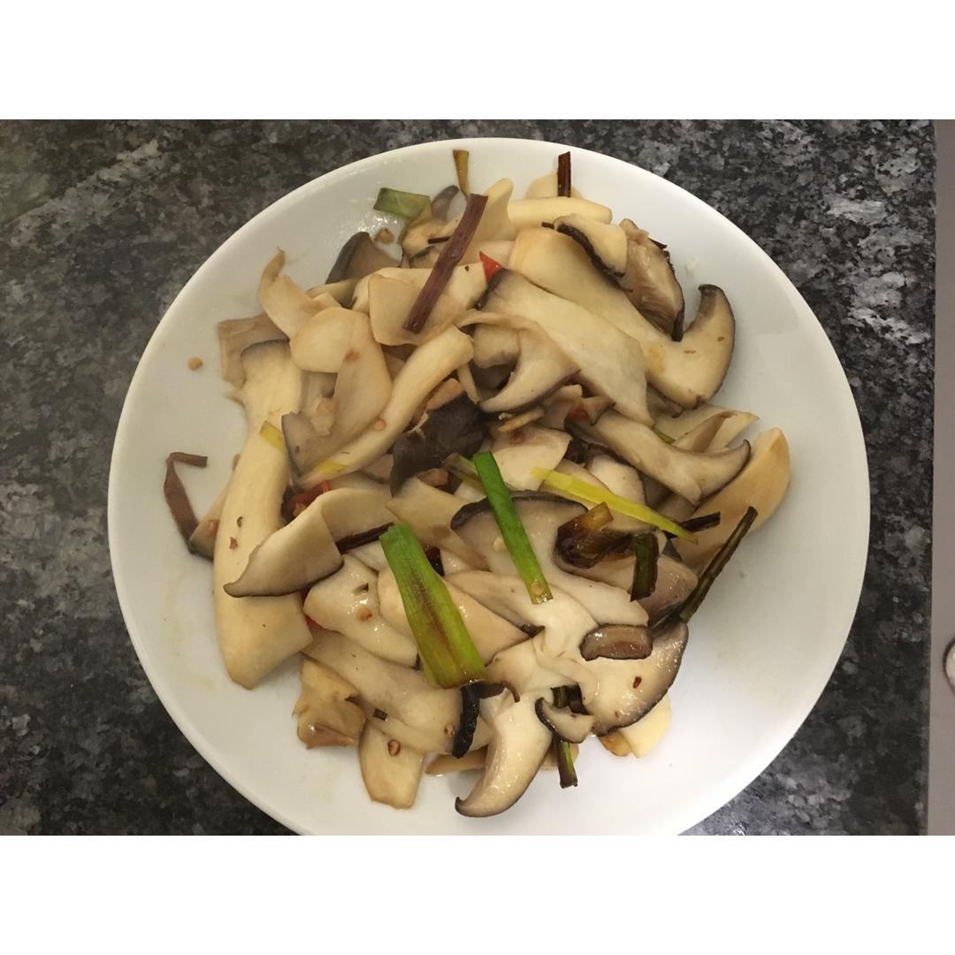 小炒杏鲍菇