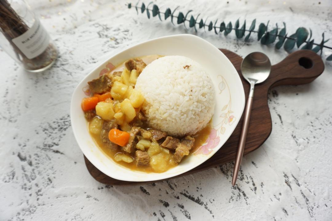 咖喱牛肉饭