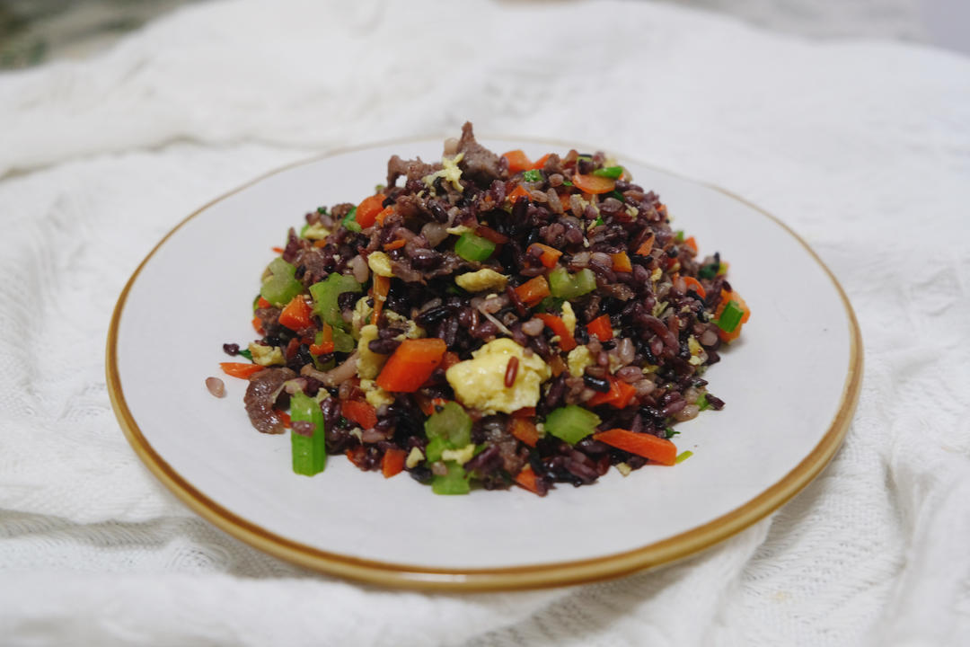 牛肉杂粮炒饭