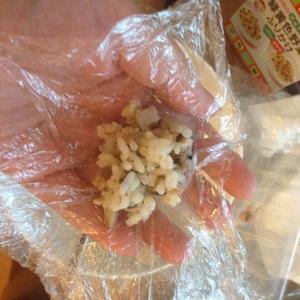 宝宝辅食：花菇芋头饭团（10m+）的做法 步骤6