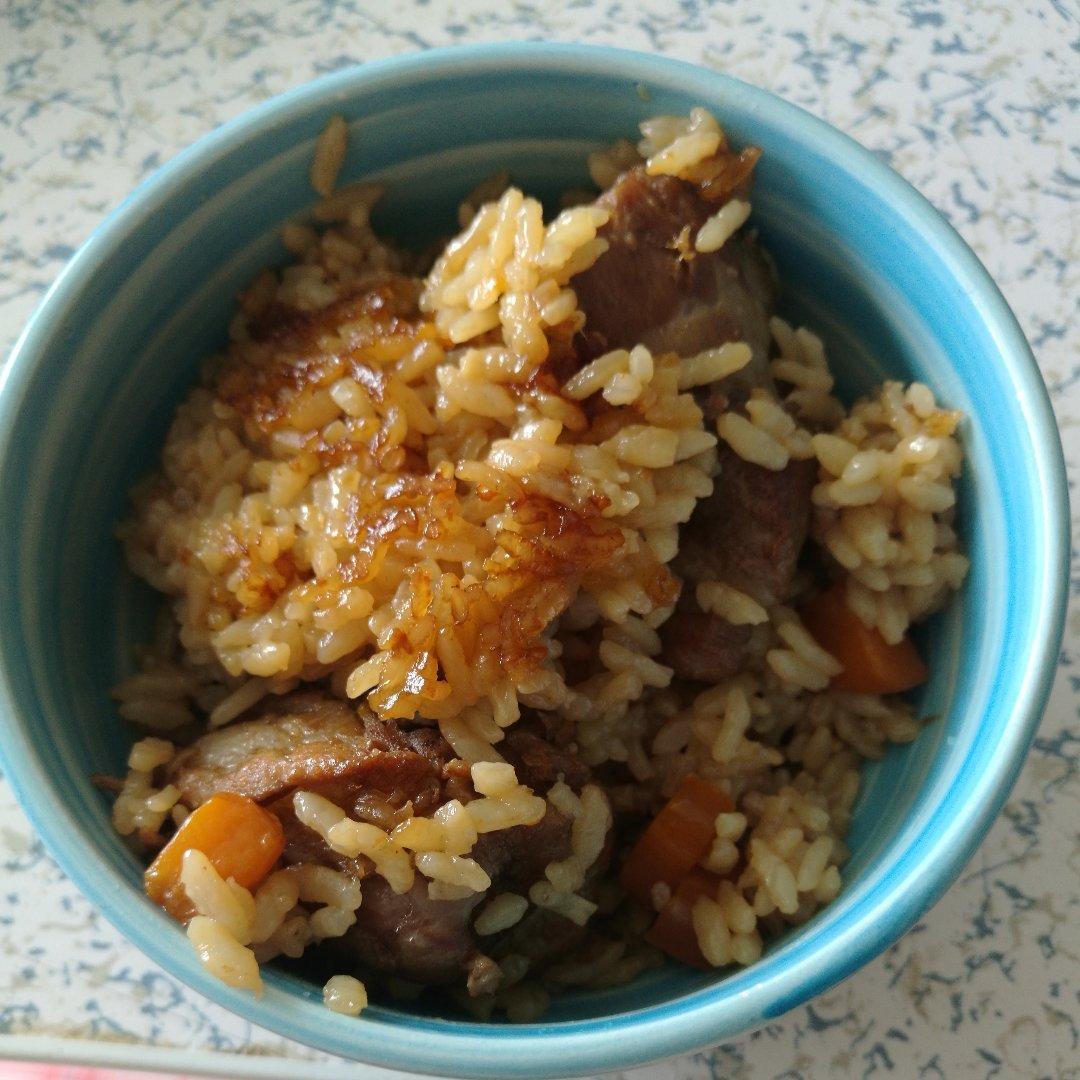 喷香排骨焖饭（爆好吃）