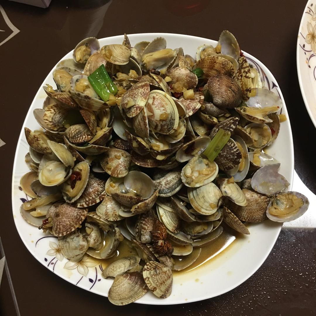 葱炒花蛤