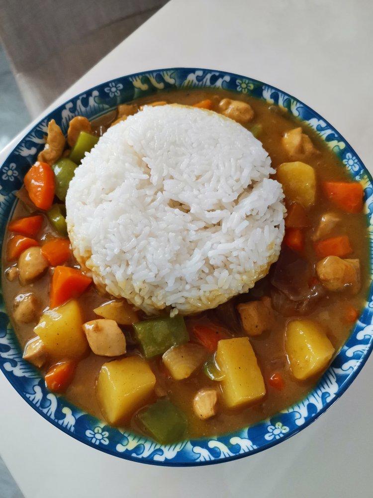 咖喱鸡肉饭（新手也能一次成功）