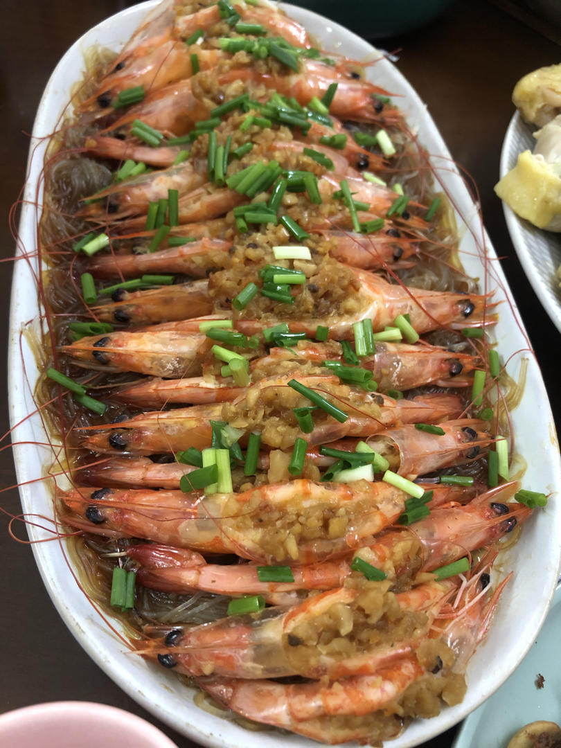 0失败的蒜茸酱粉丝蒸虾🦐🦐🦐（蒜茸酱衍生菜谱）