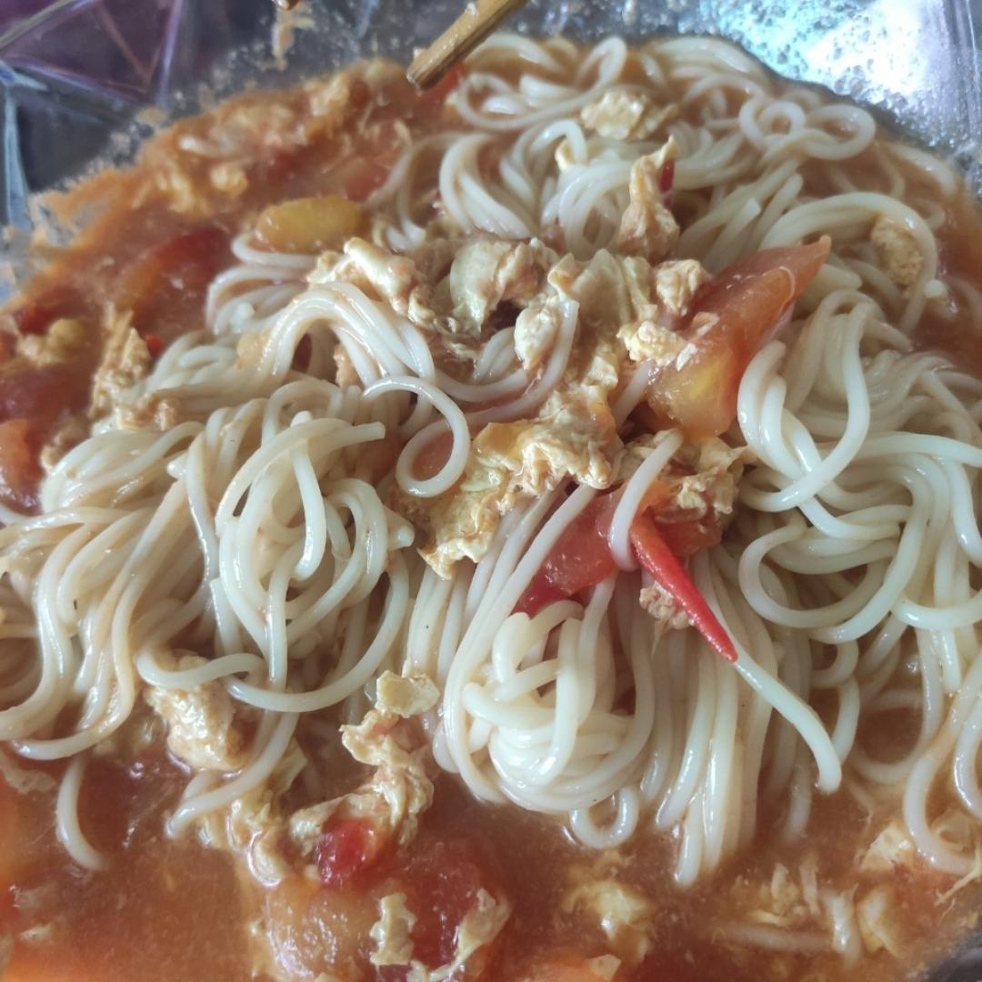不炒蛋的西红柿鸡蛋面