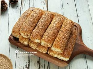 香软芝麻棒面包的做法 步骤13